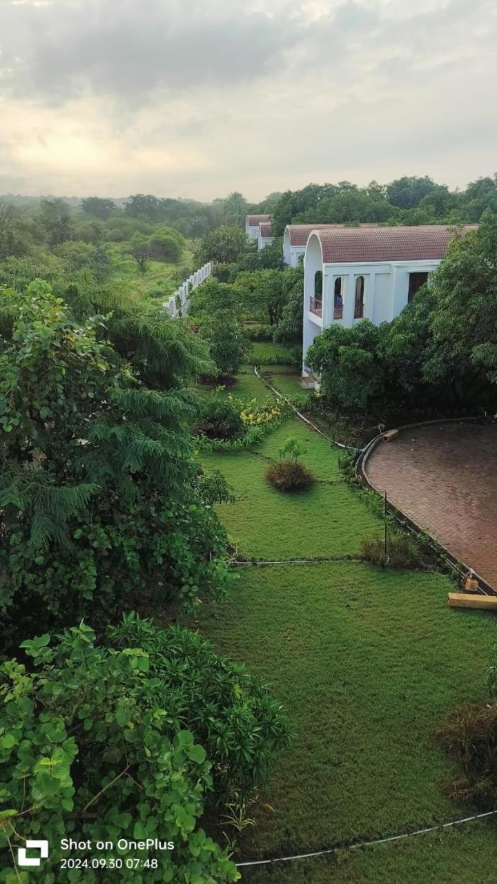 Le Casa Lion Resort A Premium Resort In Сасан Гир Екстериор снимка